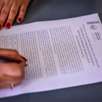 Pacto para protección a lideresas y defensoras